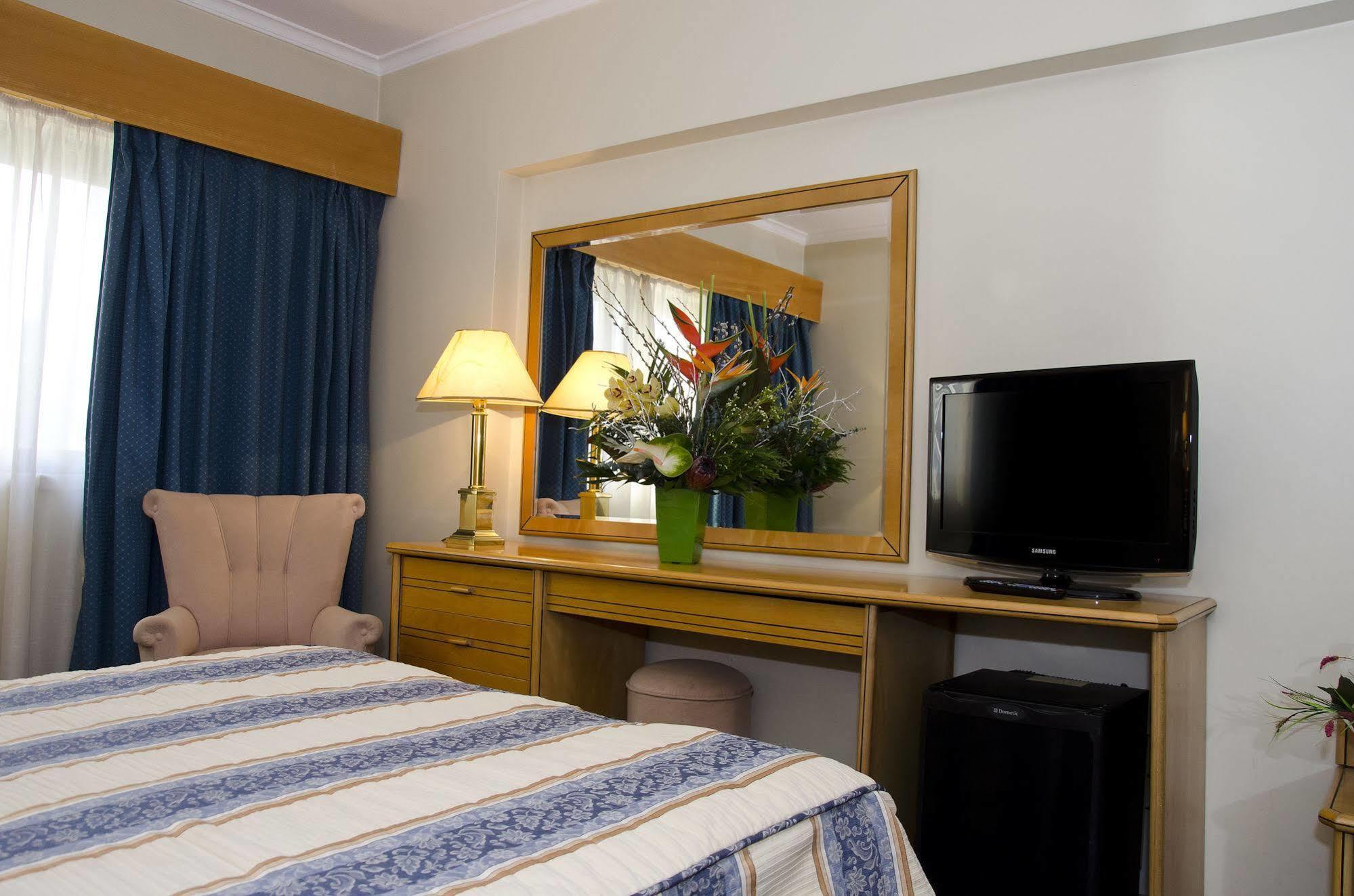 Vip Executive Zurique Hotel Lisbona Esterno foto